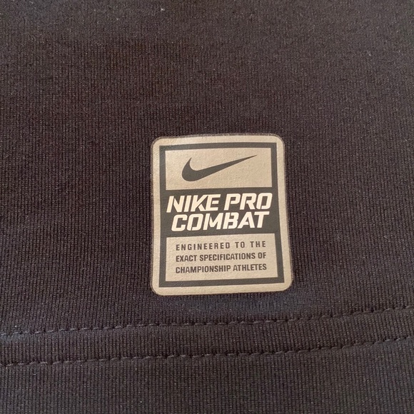 Nike Pro Combat Dri-Fit Fitted Long Sleeve Mens Black Shirt Size Small - Picture 3 of 8